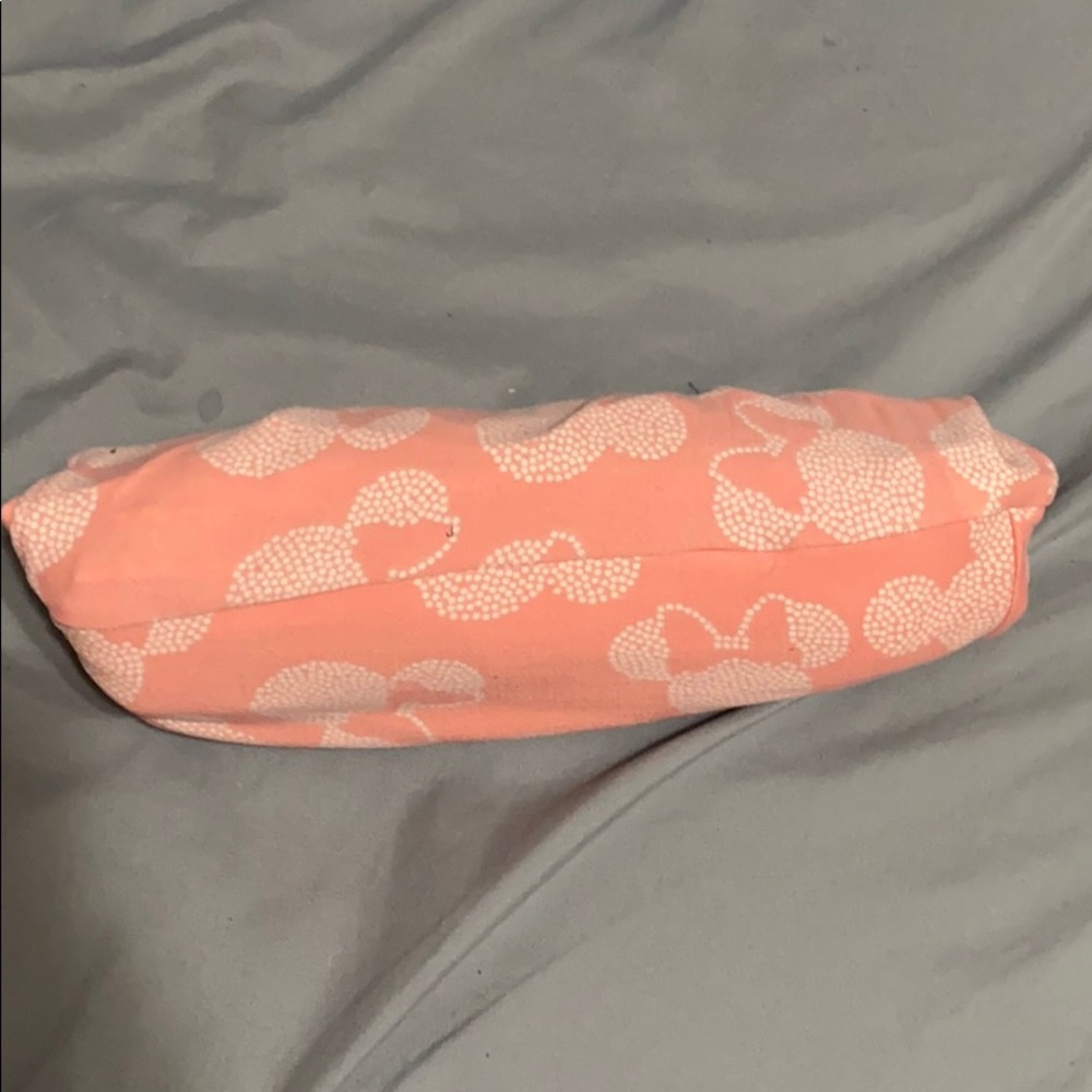 Pink and white Minnie Mouse leggings